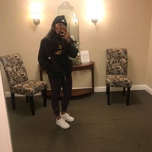 Meet your Posher, Catherine